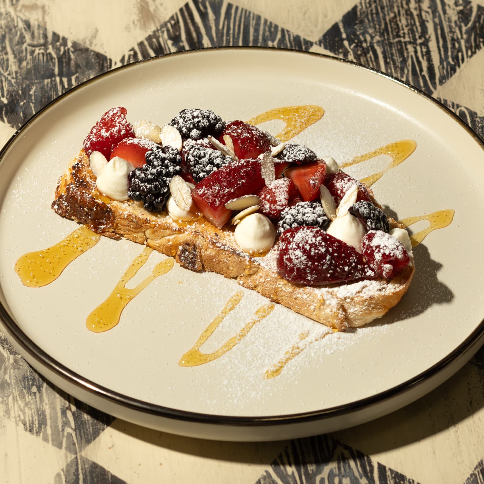 Fruits Rouges Toast